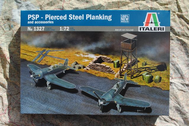 Italeri 1327  PSP - Pierced Steel Planking and accessories